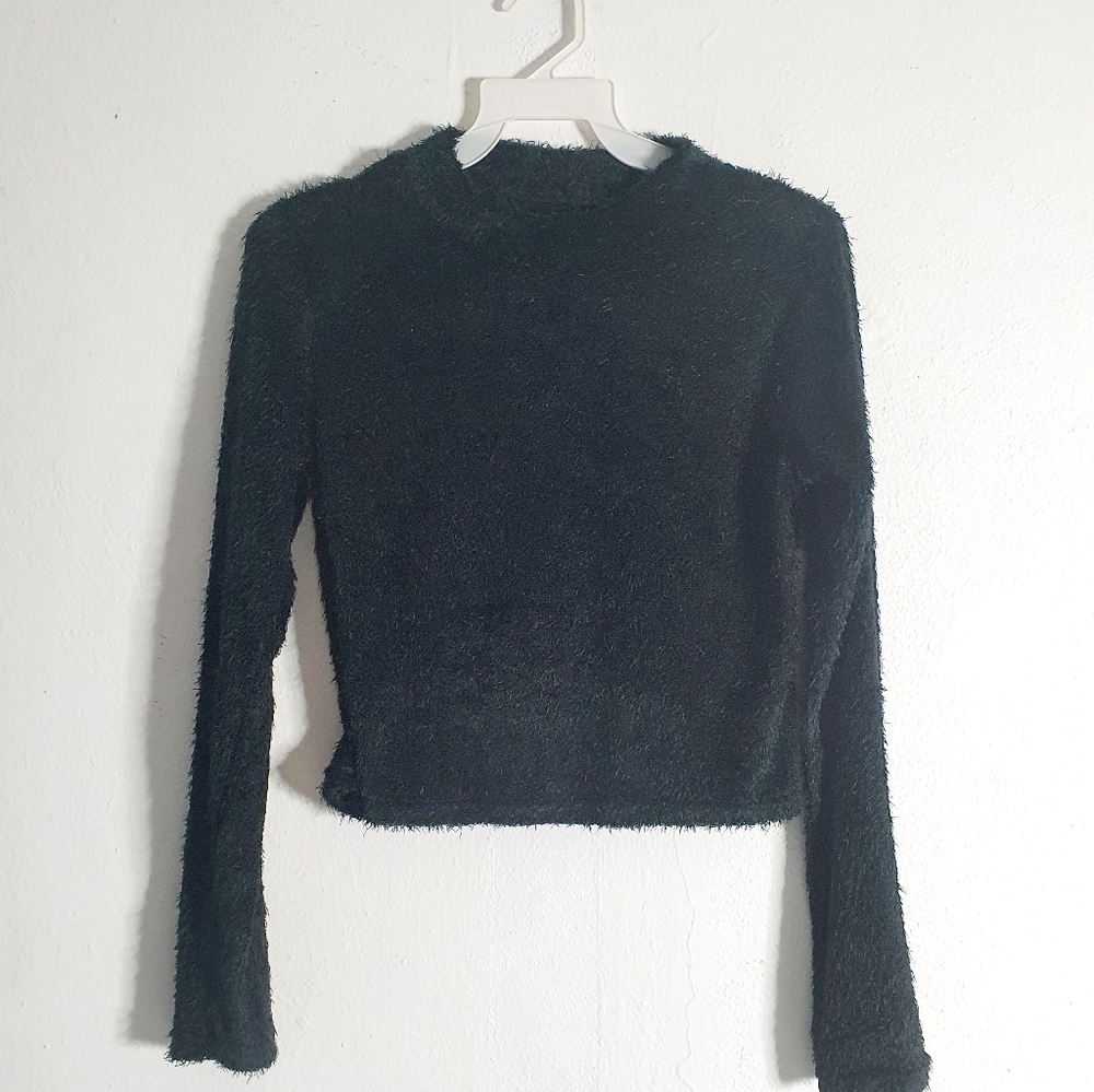 💥Fluffy Black Long Sleeve Crew Neck Cropped Top - Picture 4 of 9
